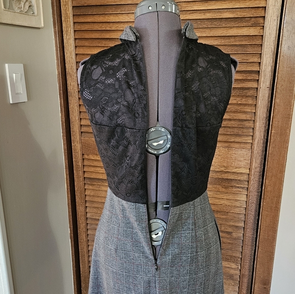 Super cute, RW&Co, grey gingham dress. - Picture 6 of 11